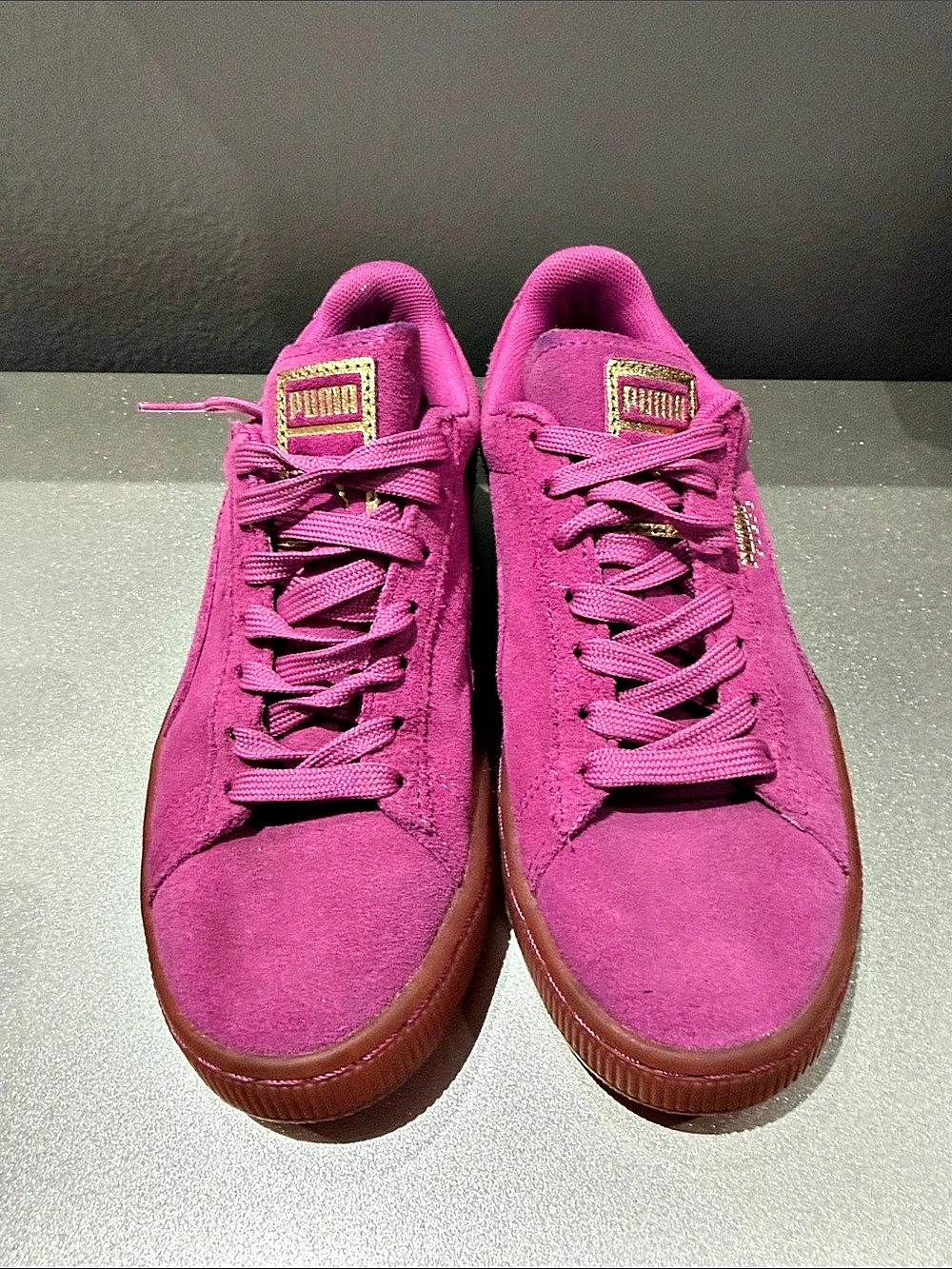 PUMA Suede Pink Sneakers Like New